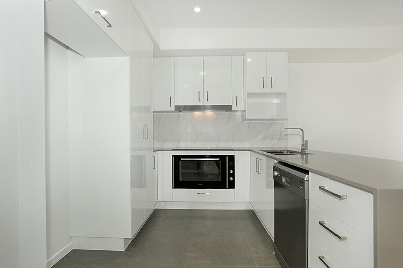 17 Roundbush Circuit, MAROOCHYDORE, QLD 4558