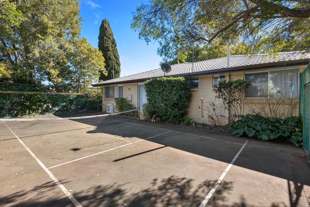 26 Merino Street, Harristown, QLD 4350