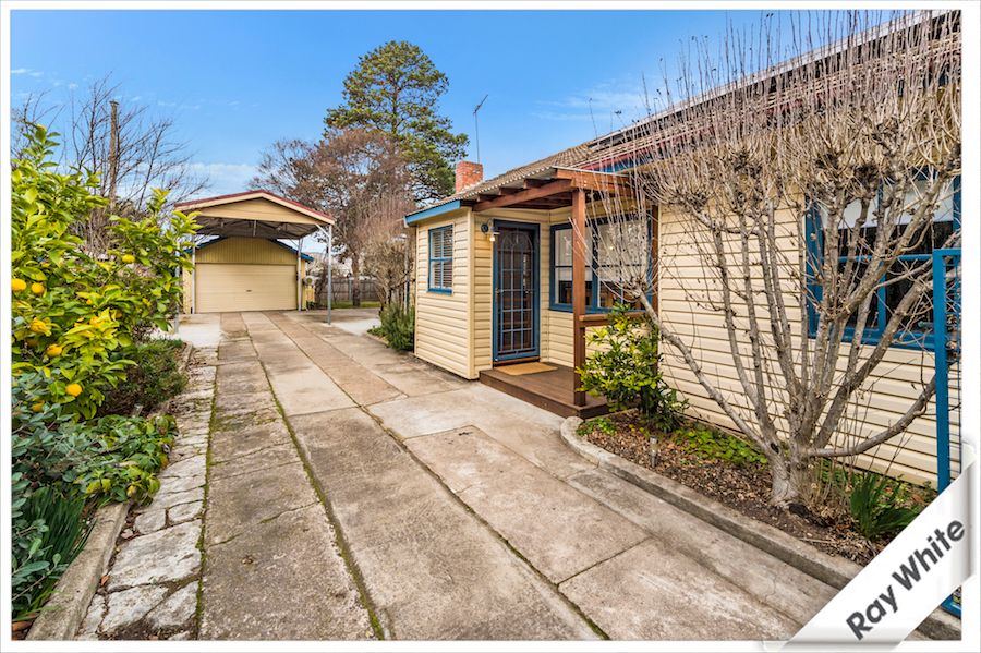13 Collins Street, Queanbeyan, NSW 2620