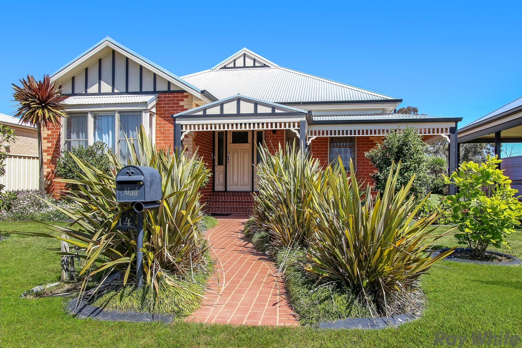 14 Monash Drive, Benalla, VIC 3672