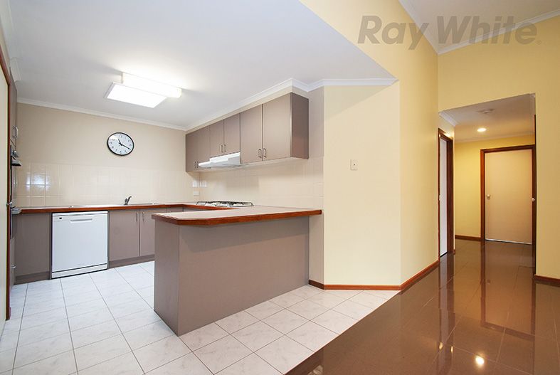 19 Adelaide Close, Berwick, VIC 3806