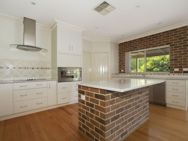 37 Olivers Road, Benalla, VIC 3672