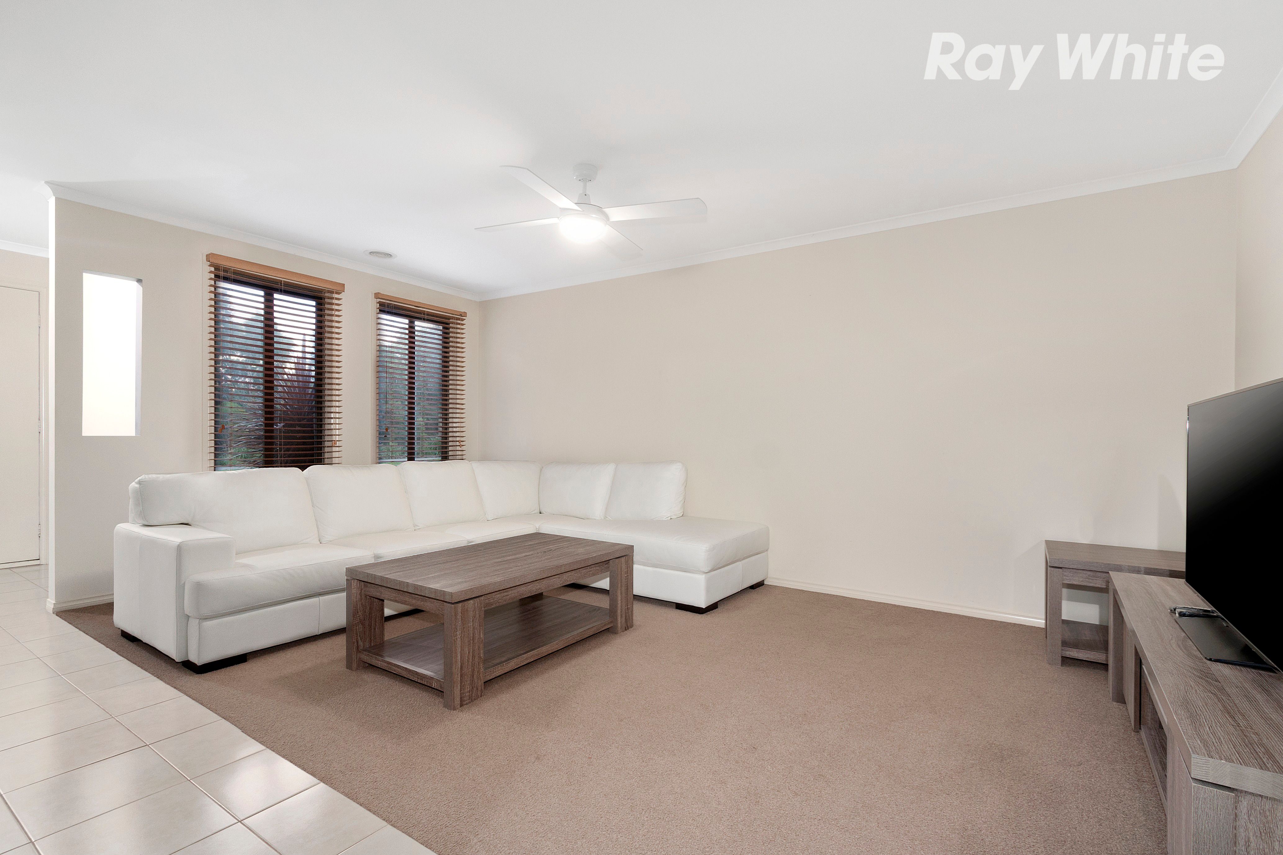 49 Fallingwater Drive, Pakenham, VIC 3810
