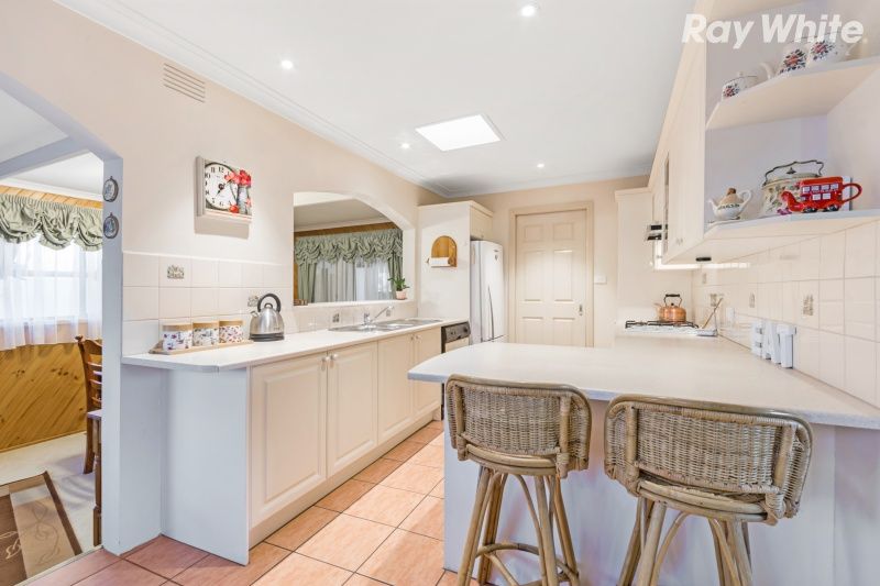 24 Ashton Road, Ferntree Gully, VIC 3156