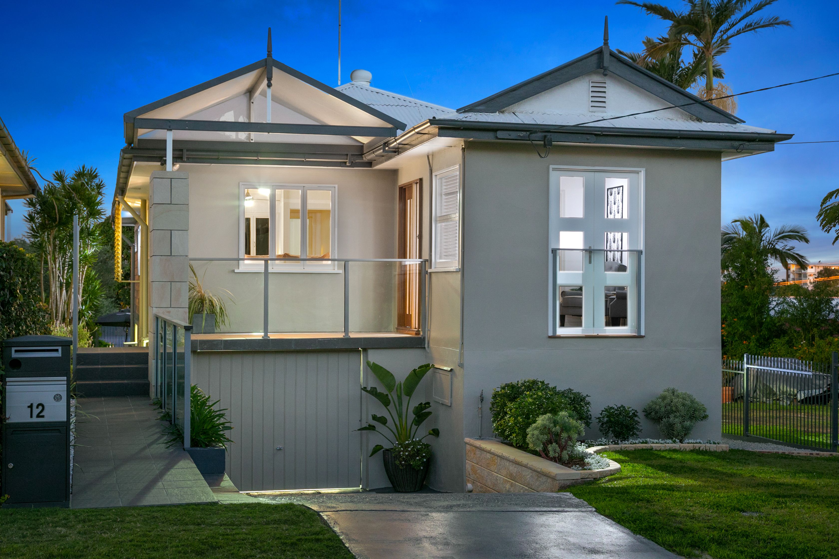 12 Phoebus Street, Upper Mount Gravatt QLD 4122