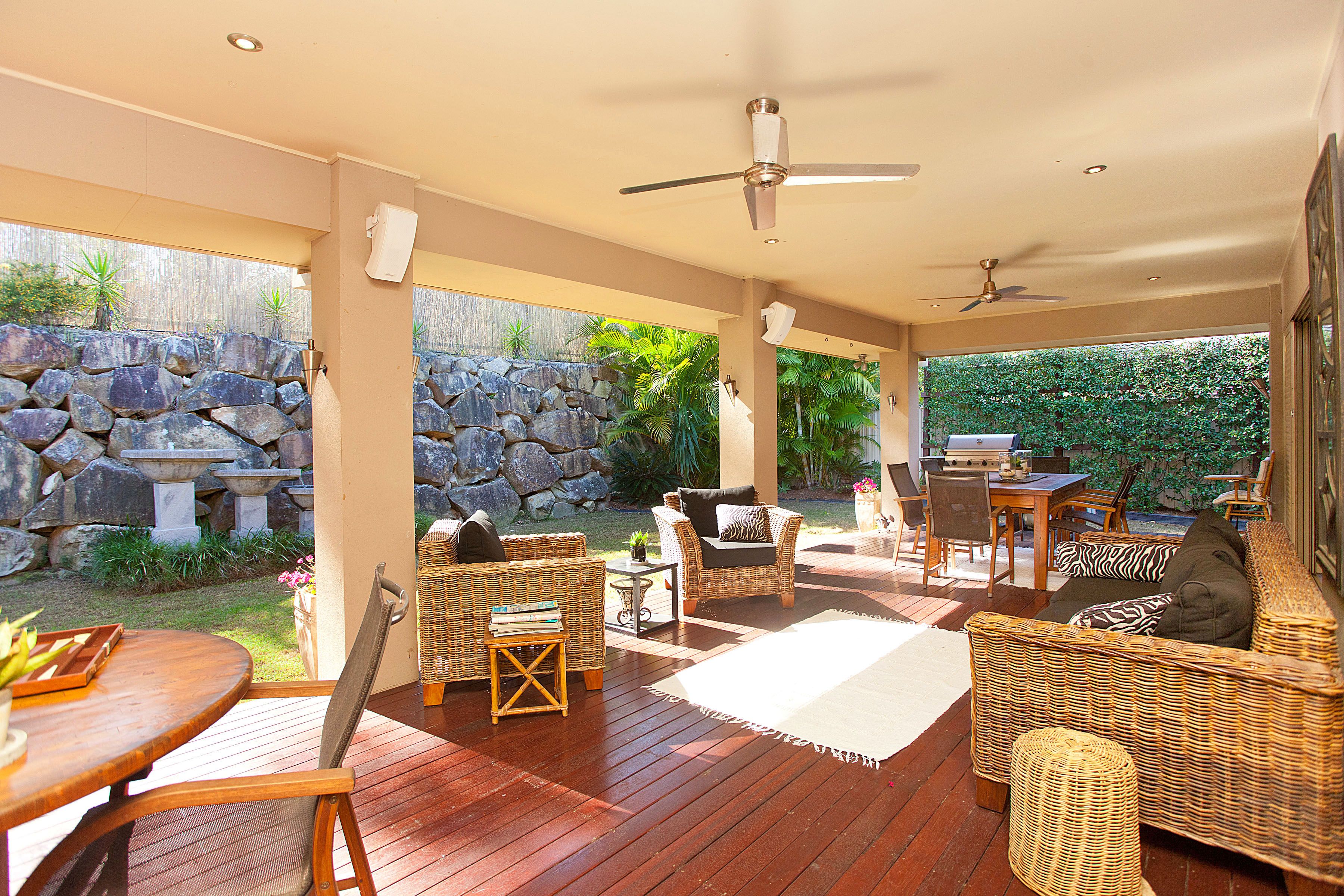11 Banbrook Court, Molendinar, QLD 4214
