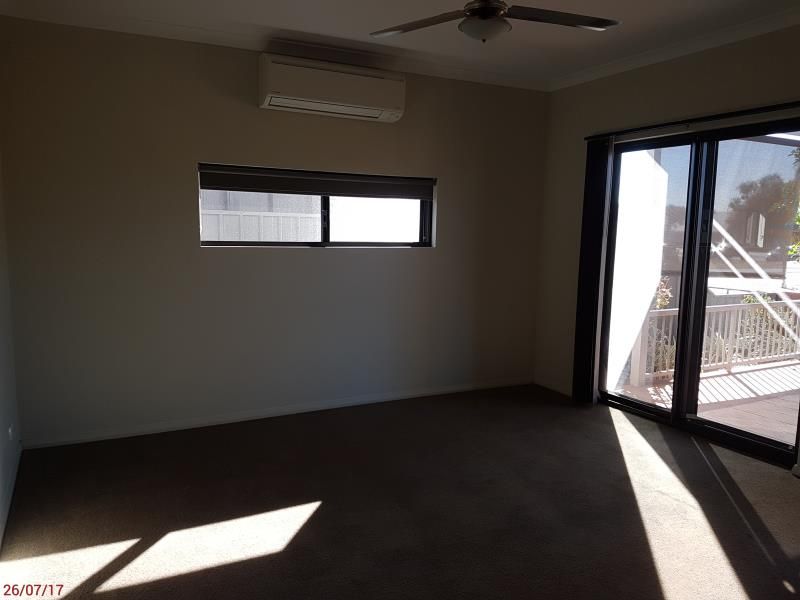 18 Mantaray Loop, Nickol, WA 6714