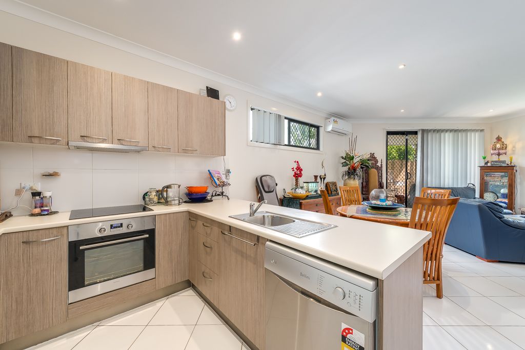 2/30 Clark Street, Biggera Waters, QLD 4216