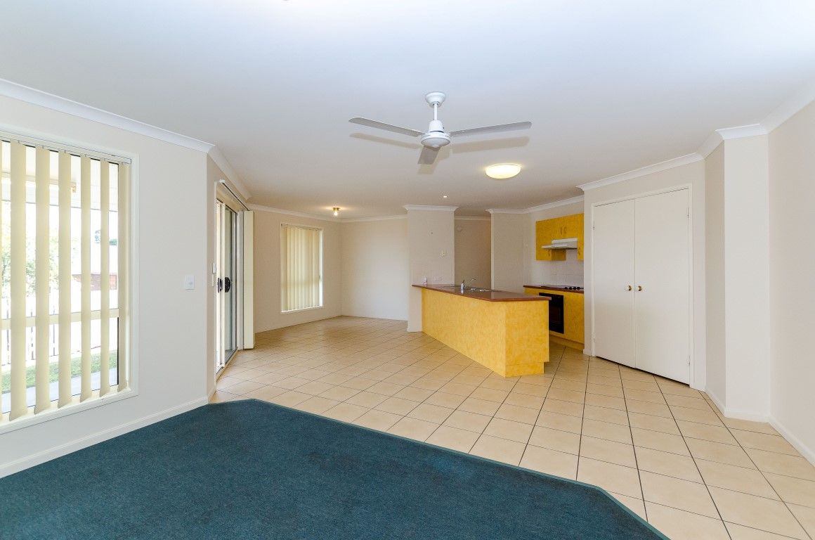 4 Craigmoor Court, New Auckland, QLD 4680
