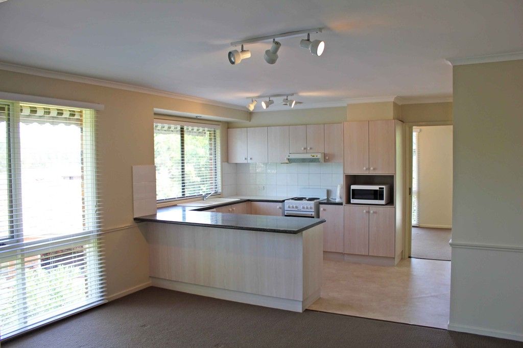 27 Greenhill Crescent, St Ives, NSW 2075
