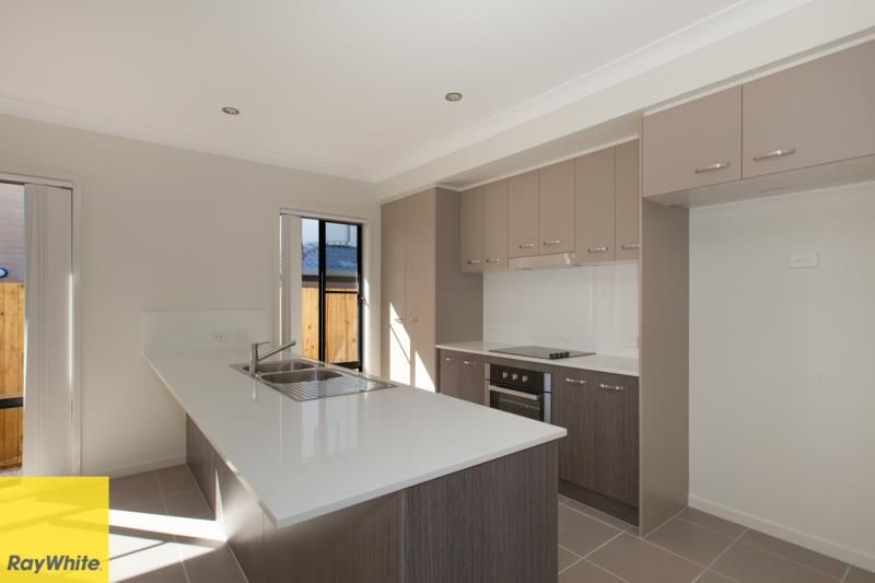 6 Tribeca Circuit, Coomera, QLD 4209