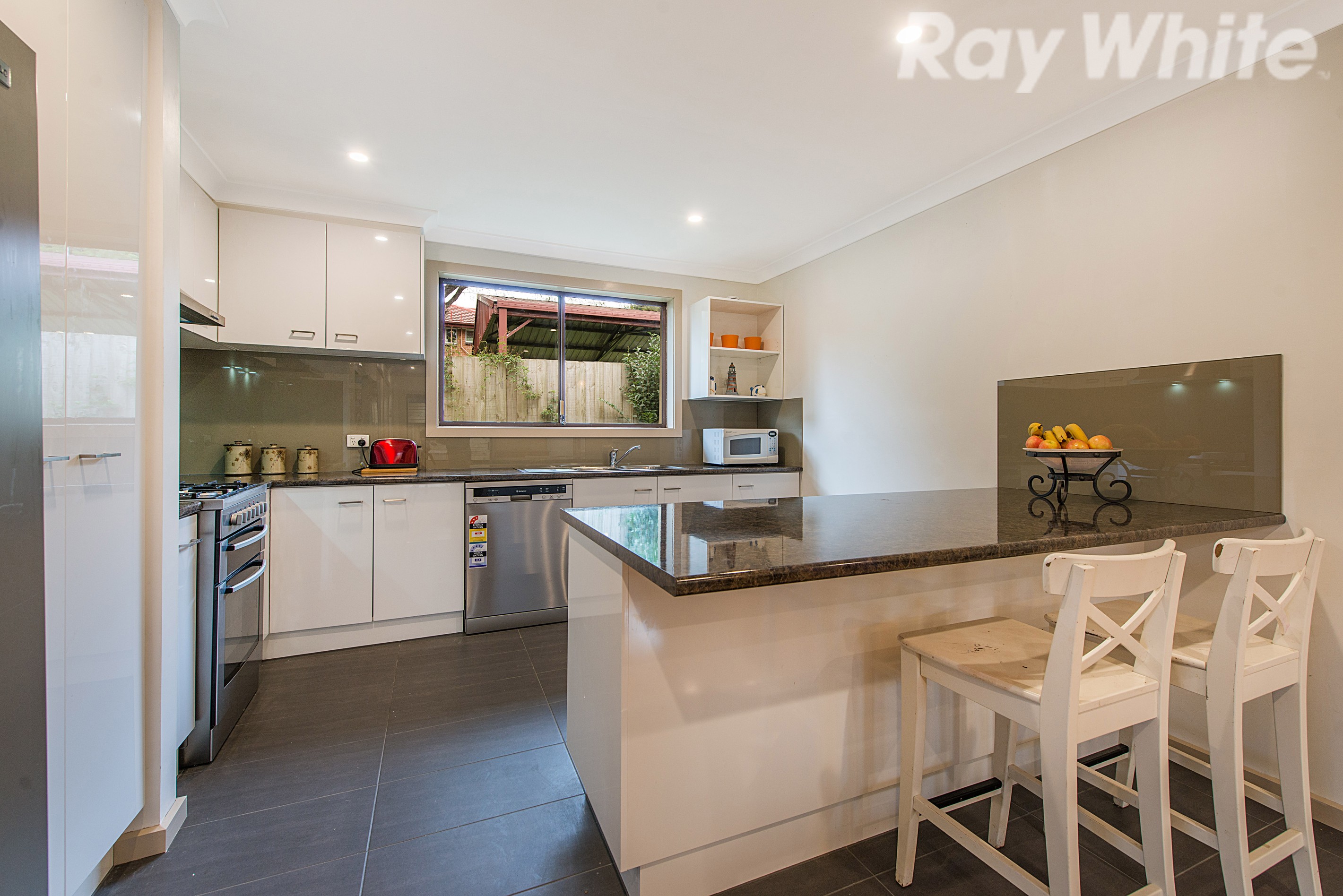 9 Hillview Drive, Kilsyth, VIC 3137