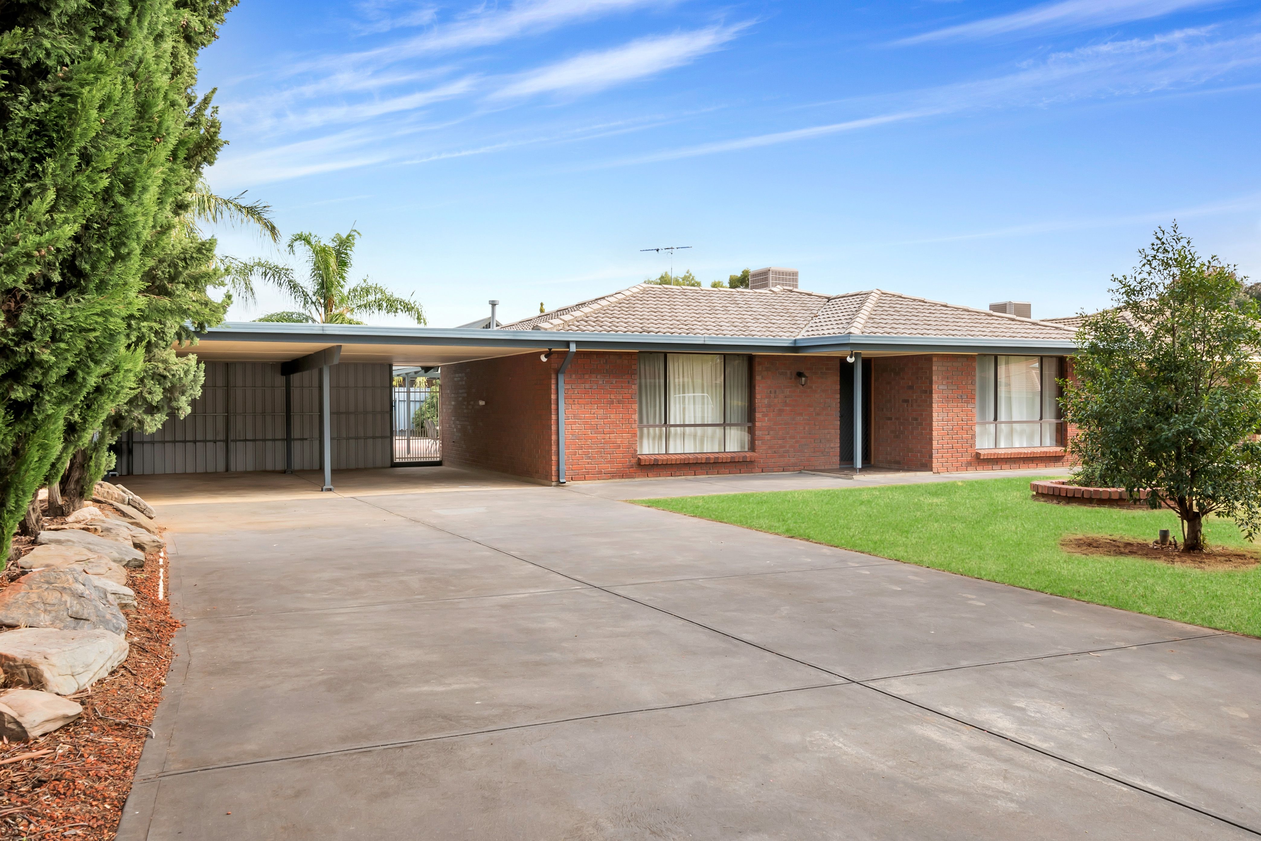 15 Colchester Court, Salisbury Heights SA 5109