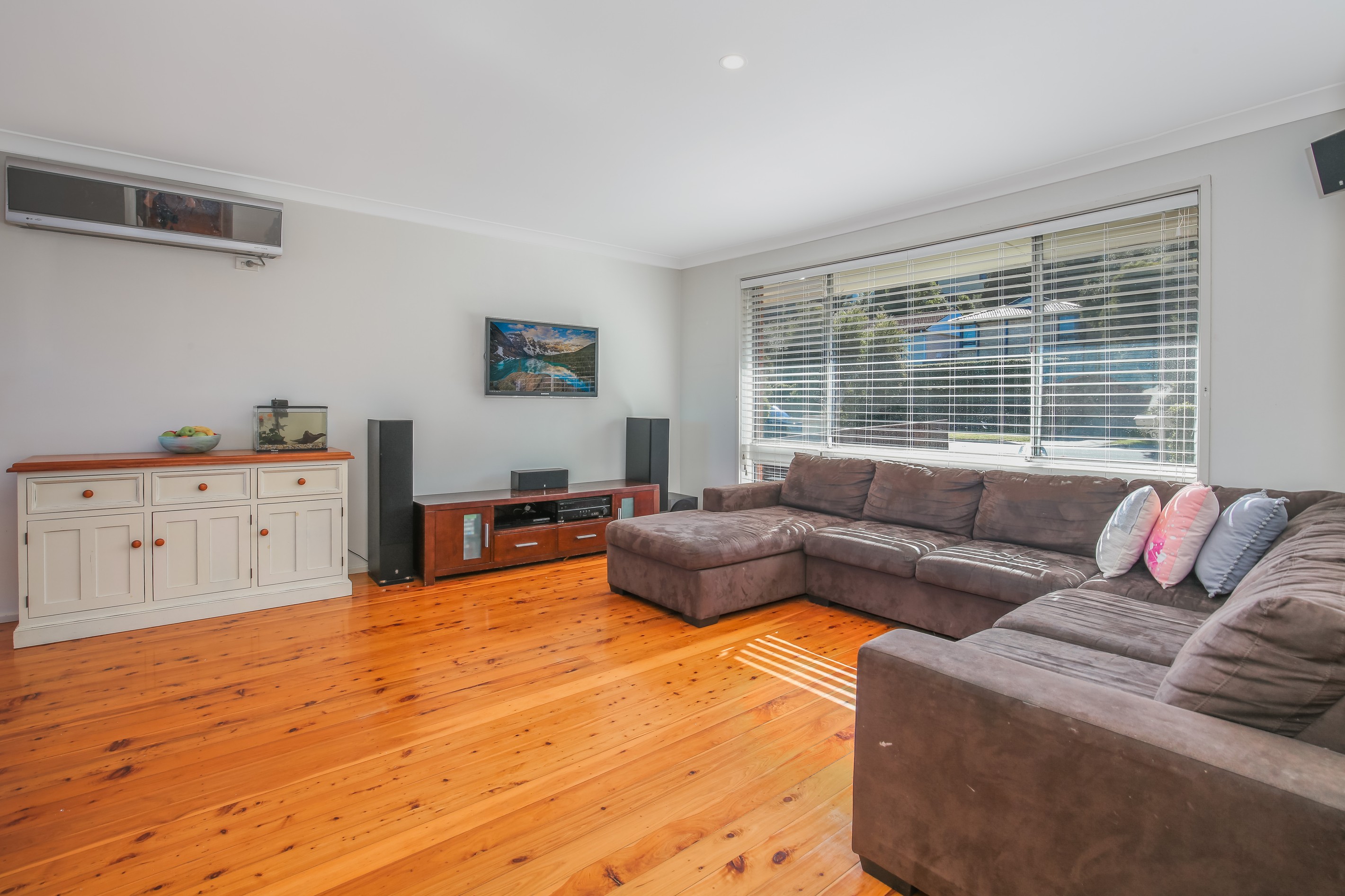 17 Rebecca Parade, Winston Hills, NSW 2153