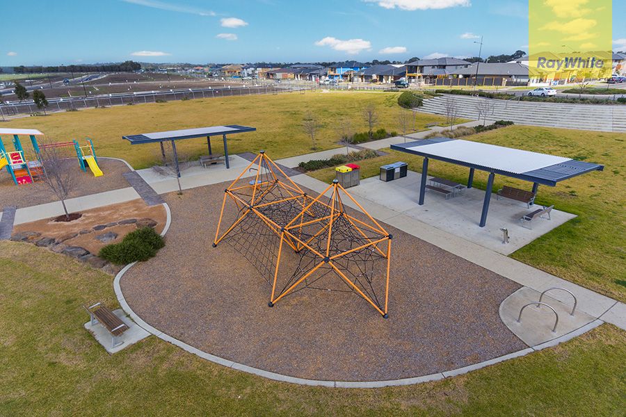 30 Amira Road, GREENVALE, VIC 3059