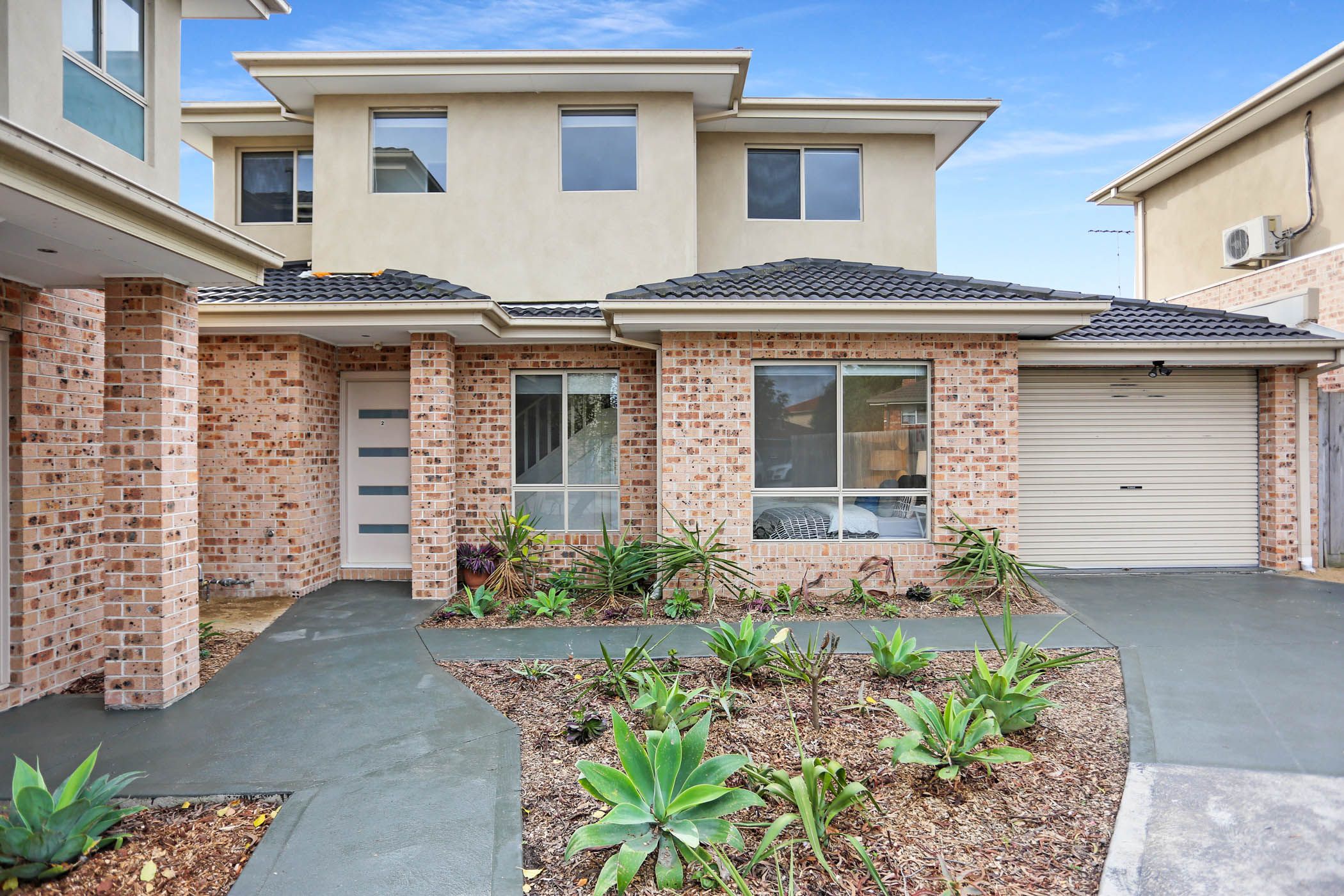 2/11 Dutton Court, Meadow Heights, VIC 3048