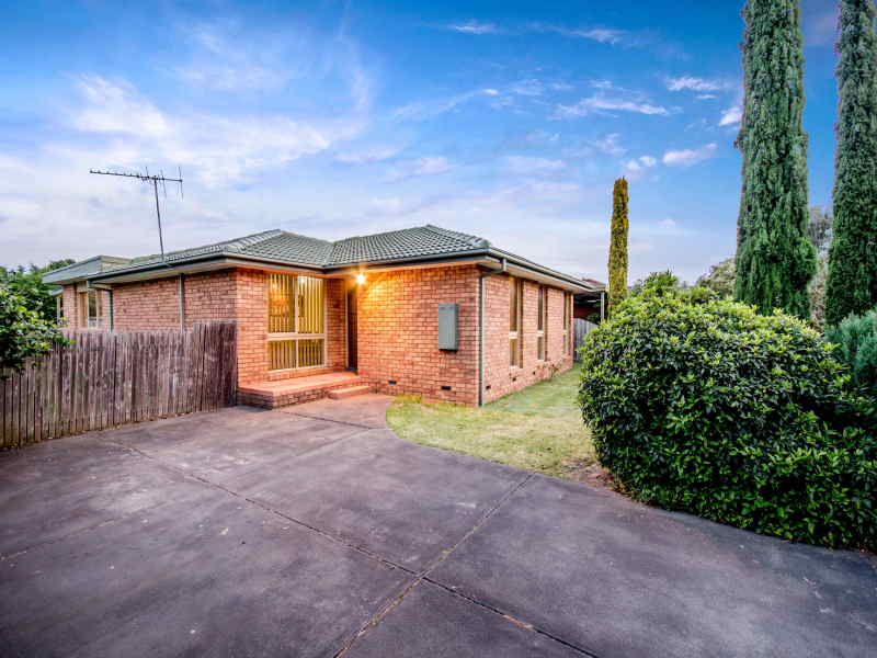 62 Dunsterville Crescent, Frankston, VIC 3199