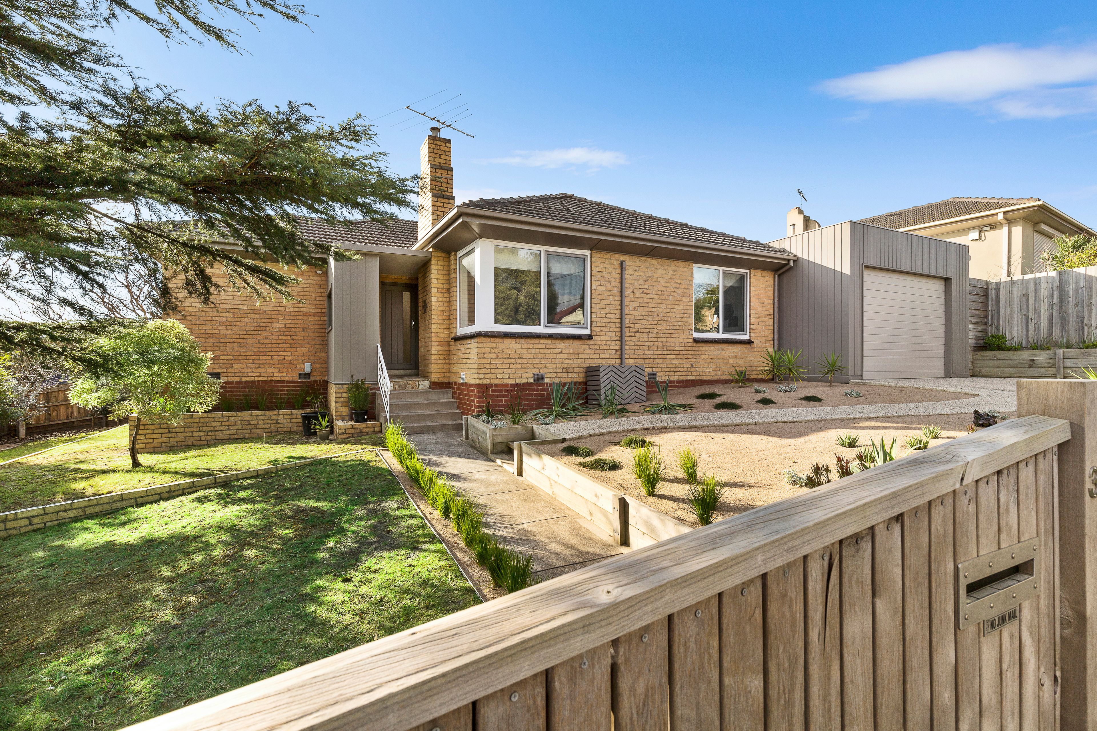 32 Stamford Road, Oakleigh, VIC 3166