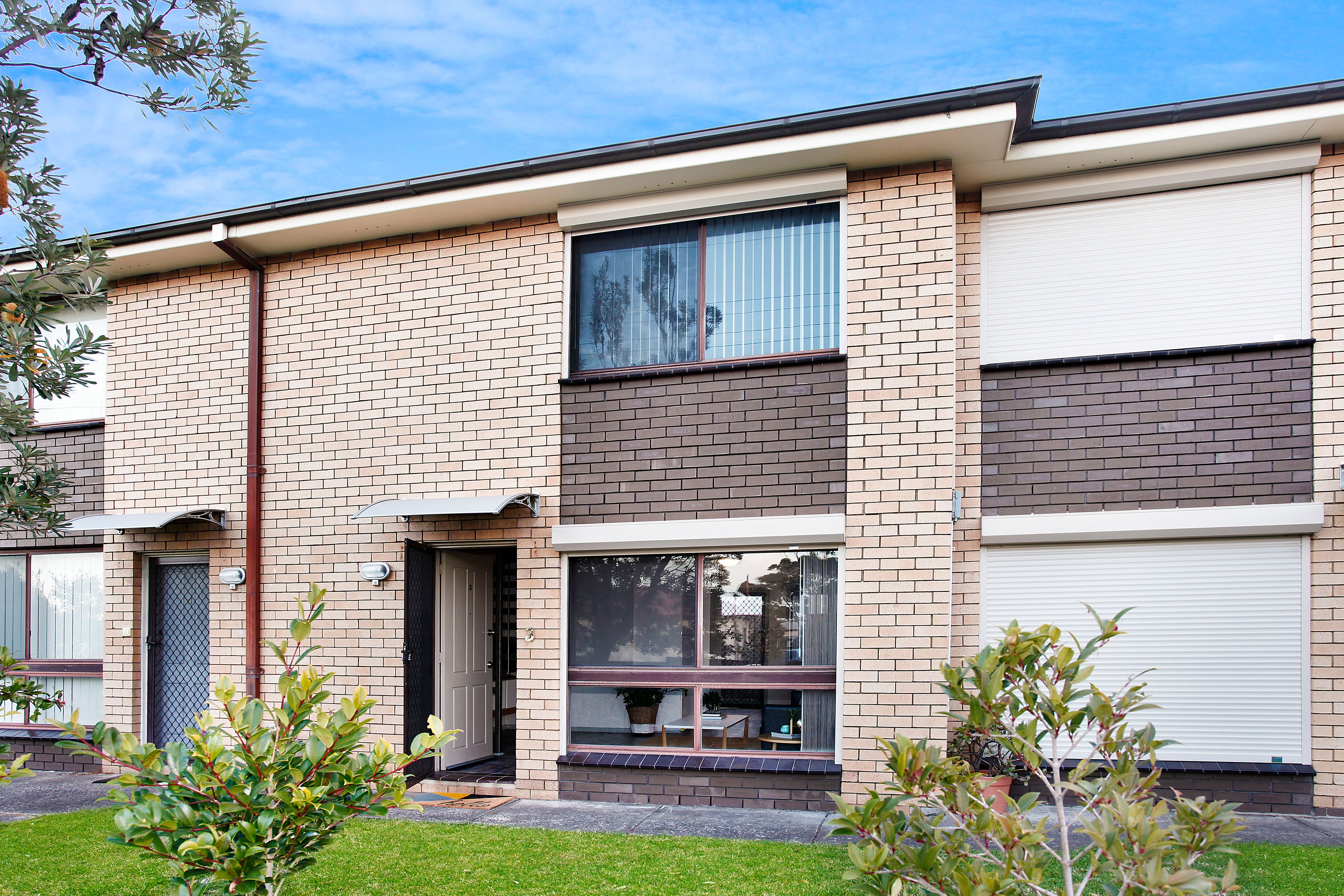 1 The Avenue