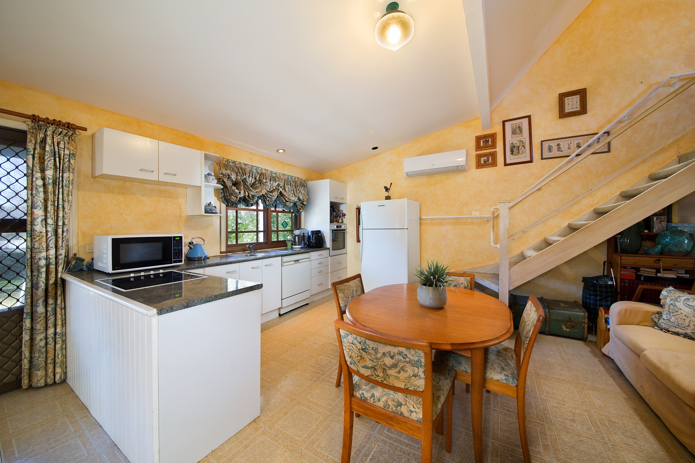 30 Railway Parade, Medlow Bath, NSW 2780