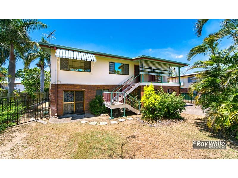 73 Stenlake Avenue, Kawana QLD 4701