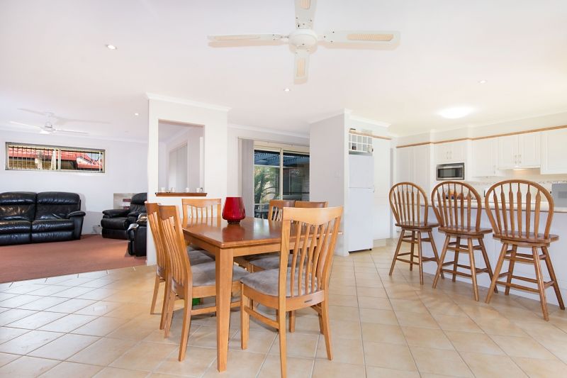 17 Bayview Drive, Yamba, NSW 2464