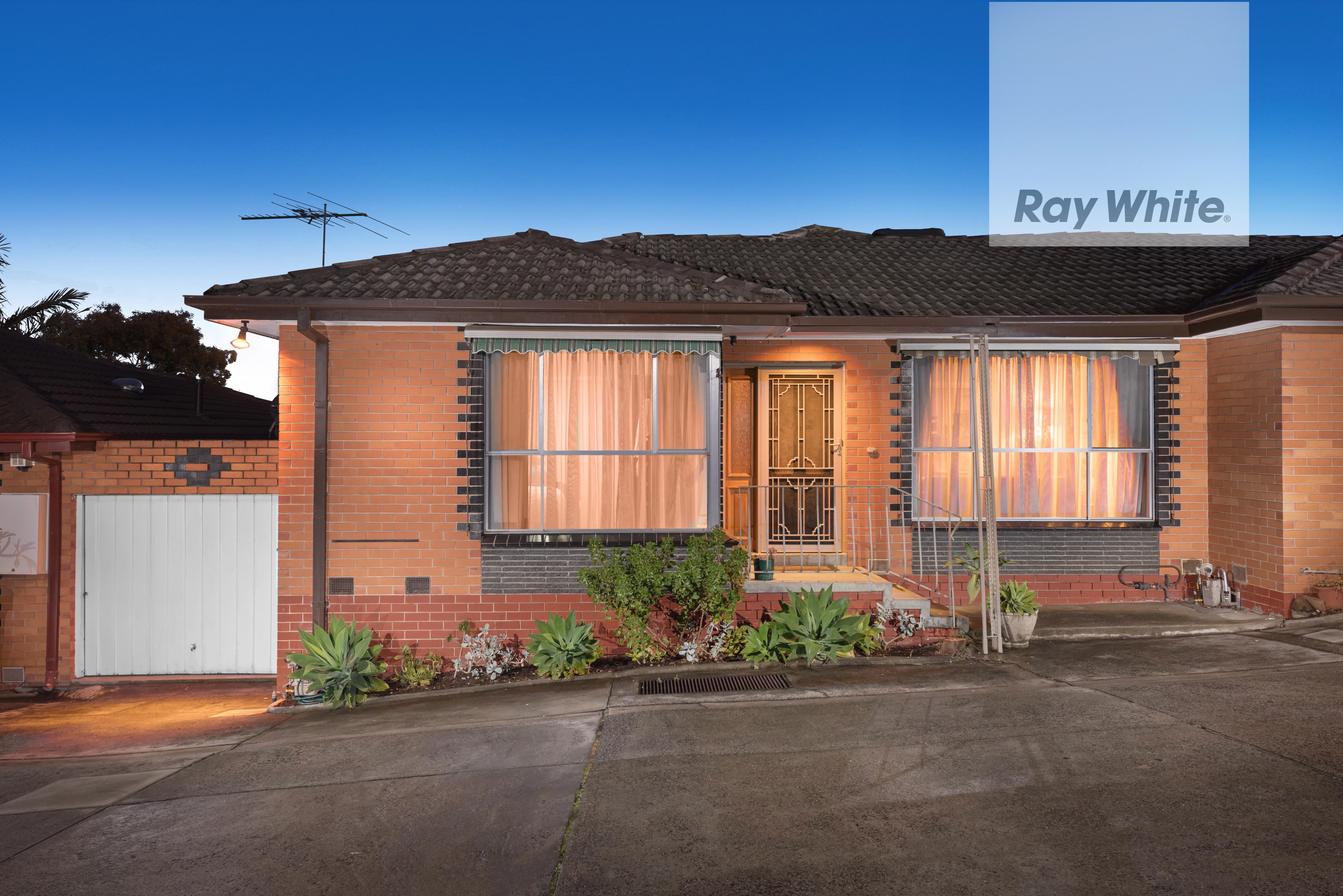 13 Arnold Court, Pascoe Vale VIC 3044