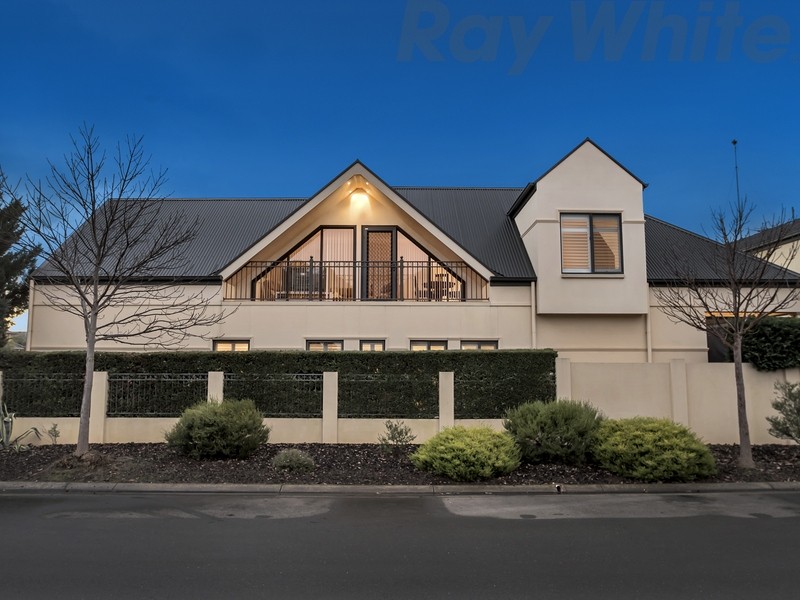 26 Ashwood Circuit, Mawson Lakes, SA 5095