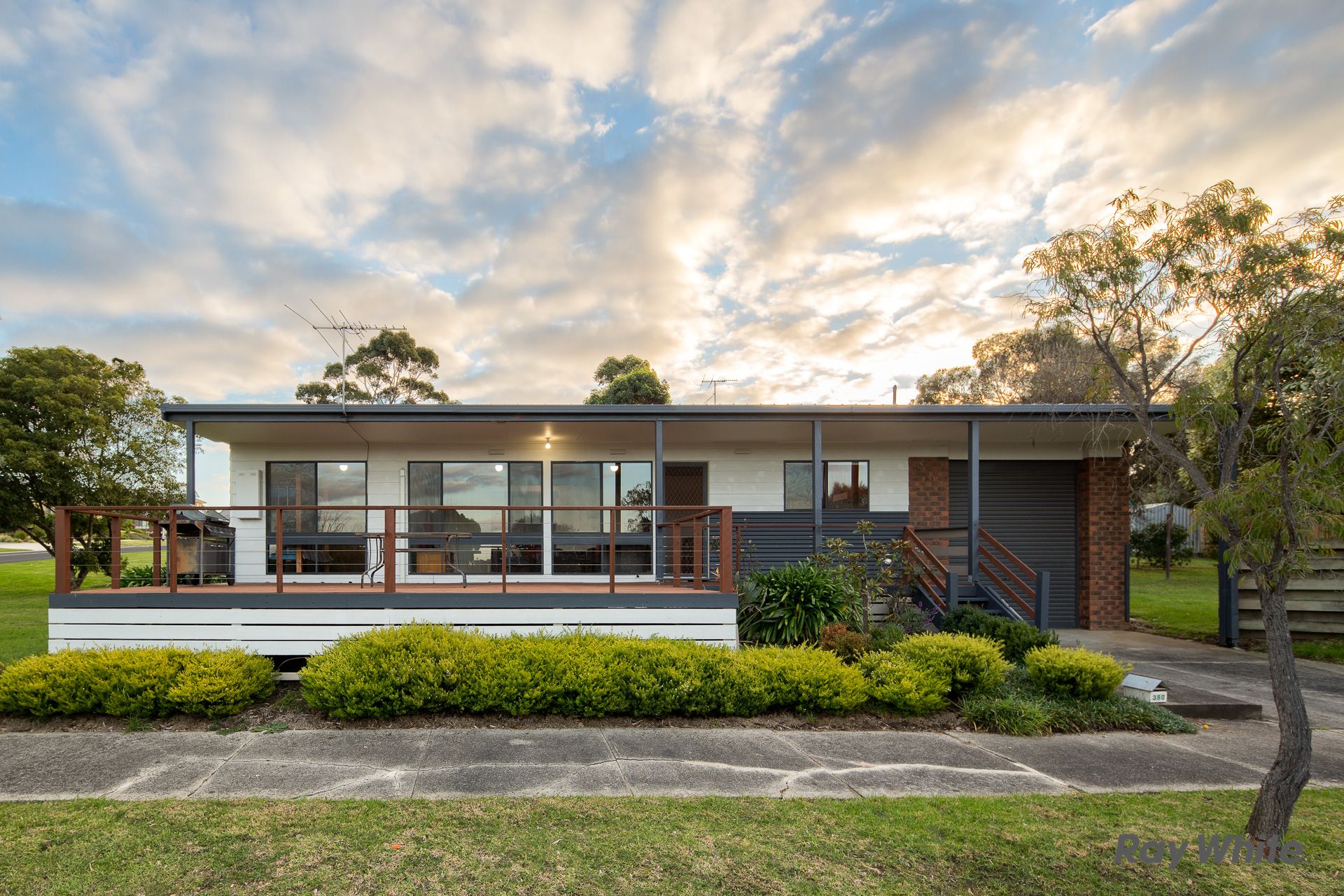  380 Settlement Road, Cowes VIC 3922