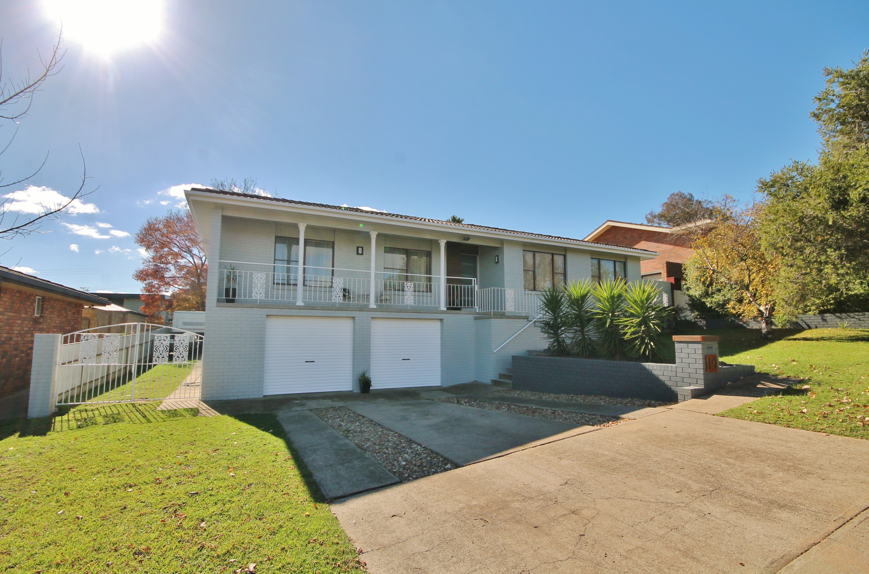 19 Hardy Avenue, Young, NSW 2594