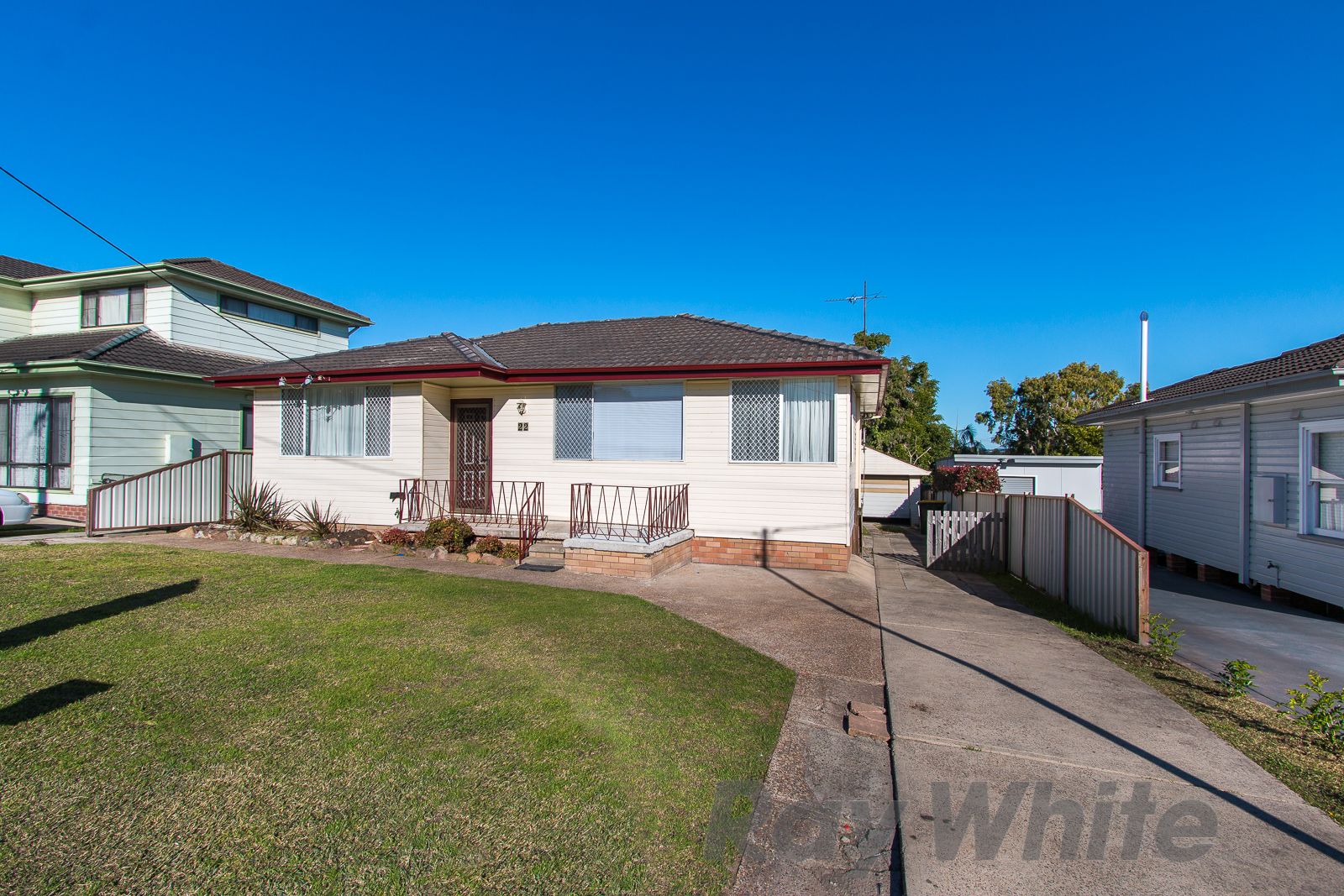 22 Conmurra Circuit, Shortland, NSW 2307
