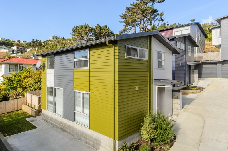 2 / 61 Black Rock Road, Newlands, Wellington City