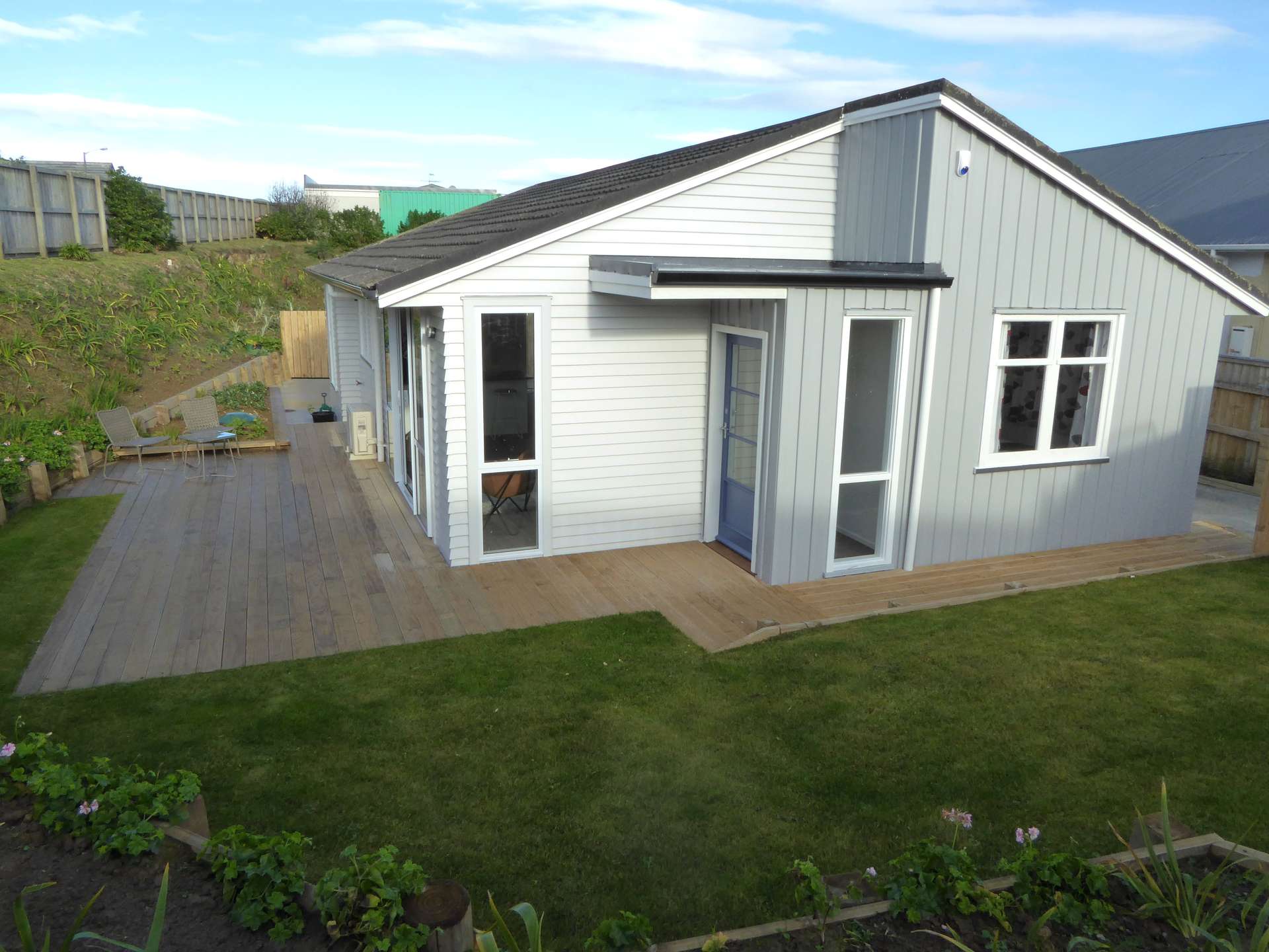 51 Kapiti Crescent photo 0