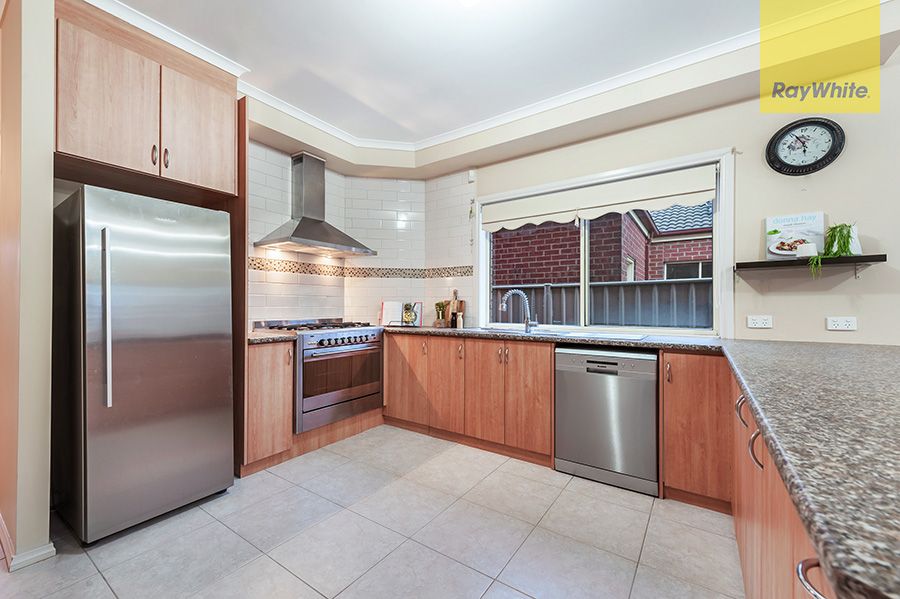 19 Parramatta Walk, Craigieburn, VIC 3064