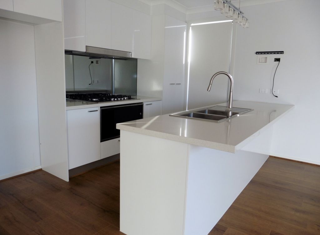 5 Saloon Circuit, CLYDE NORTH, VIC 3978
