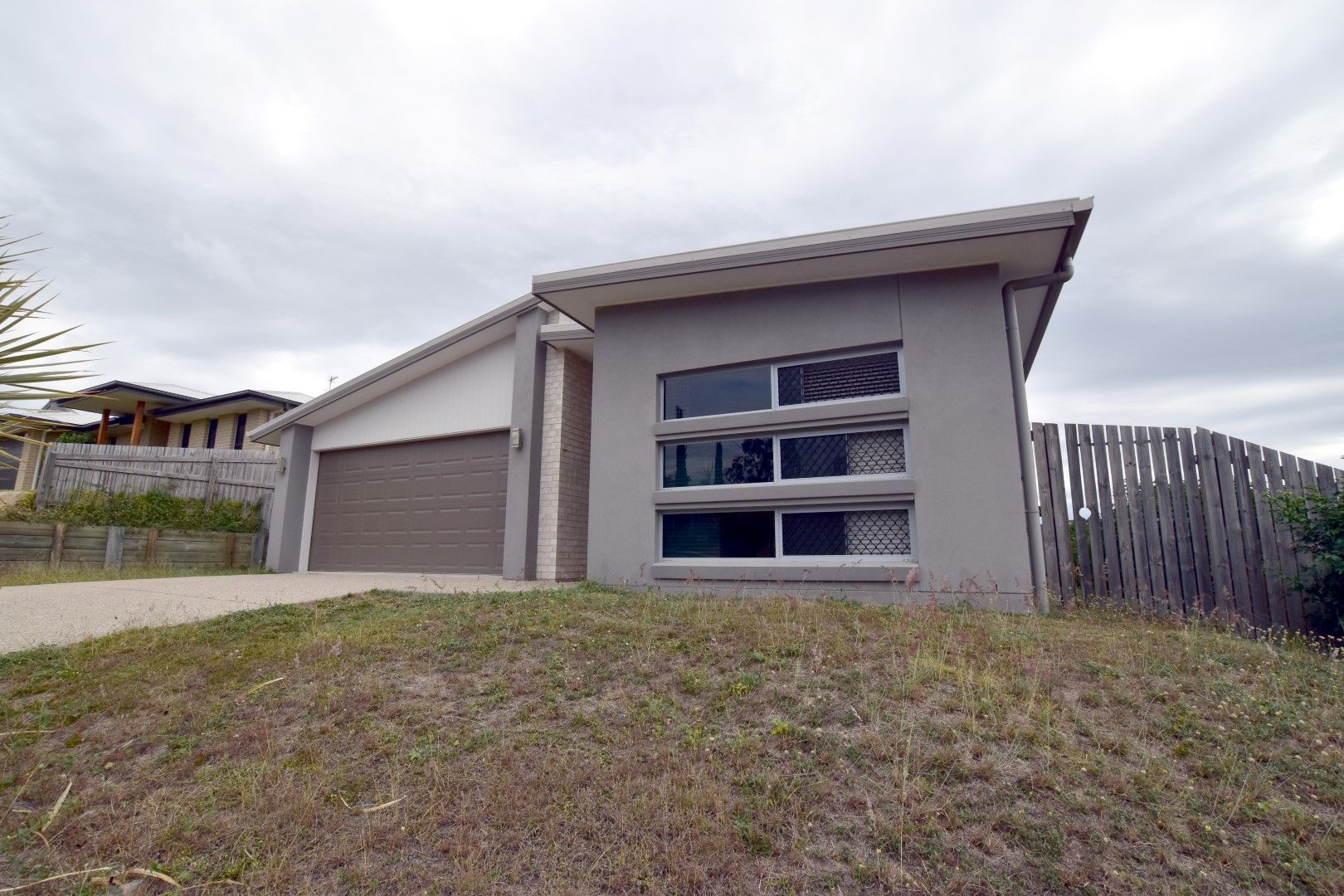 40 Liriope Drive, Kirkwood, QLD 4680