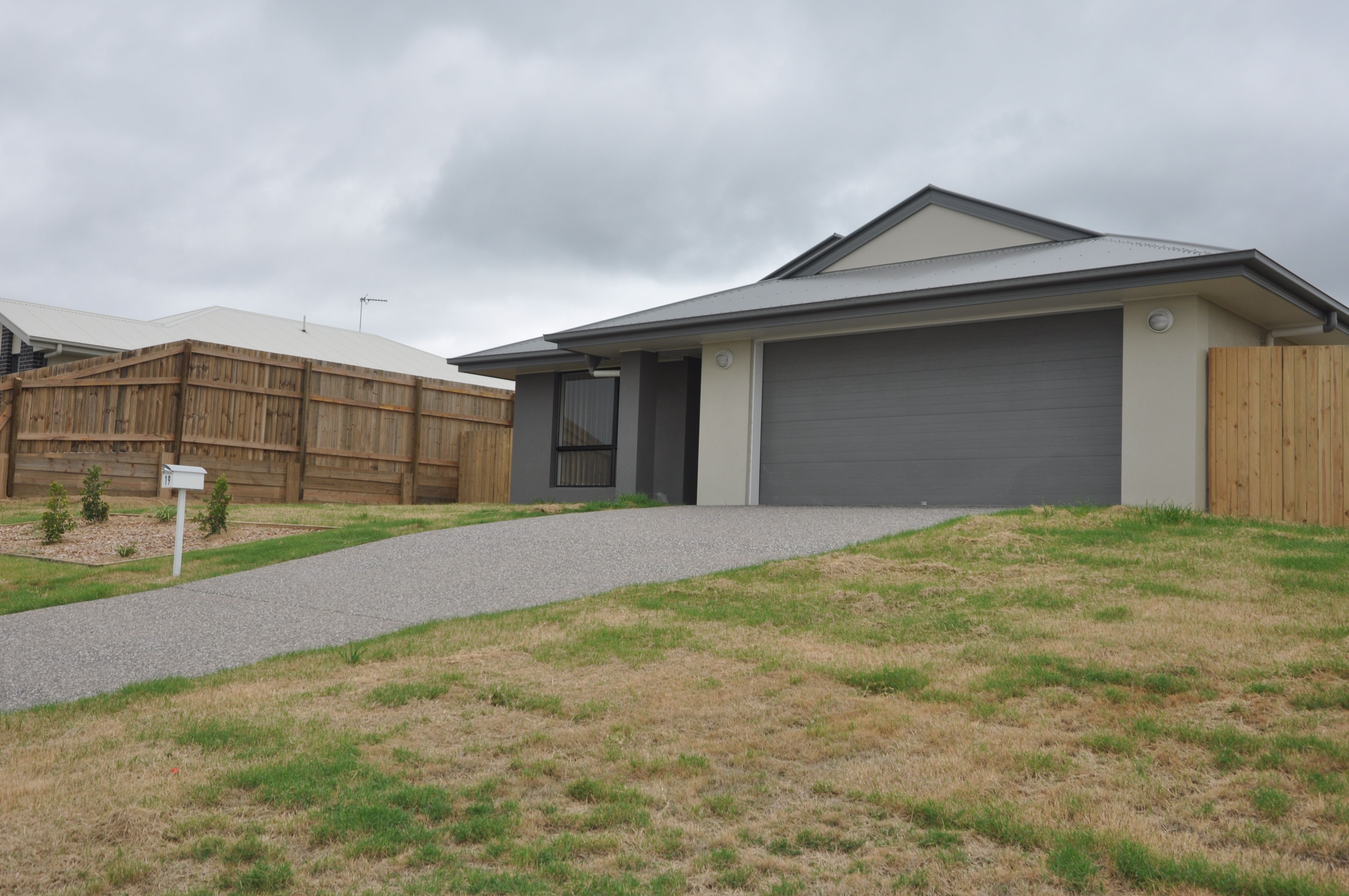 19 Arwon Street, Wyreema, QLD 4352