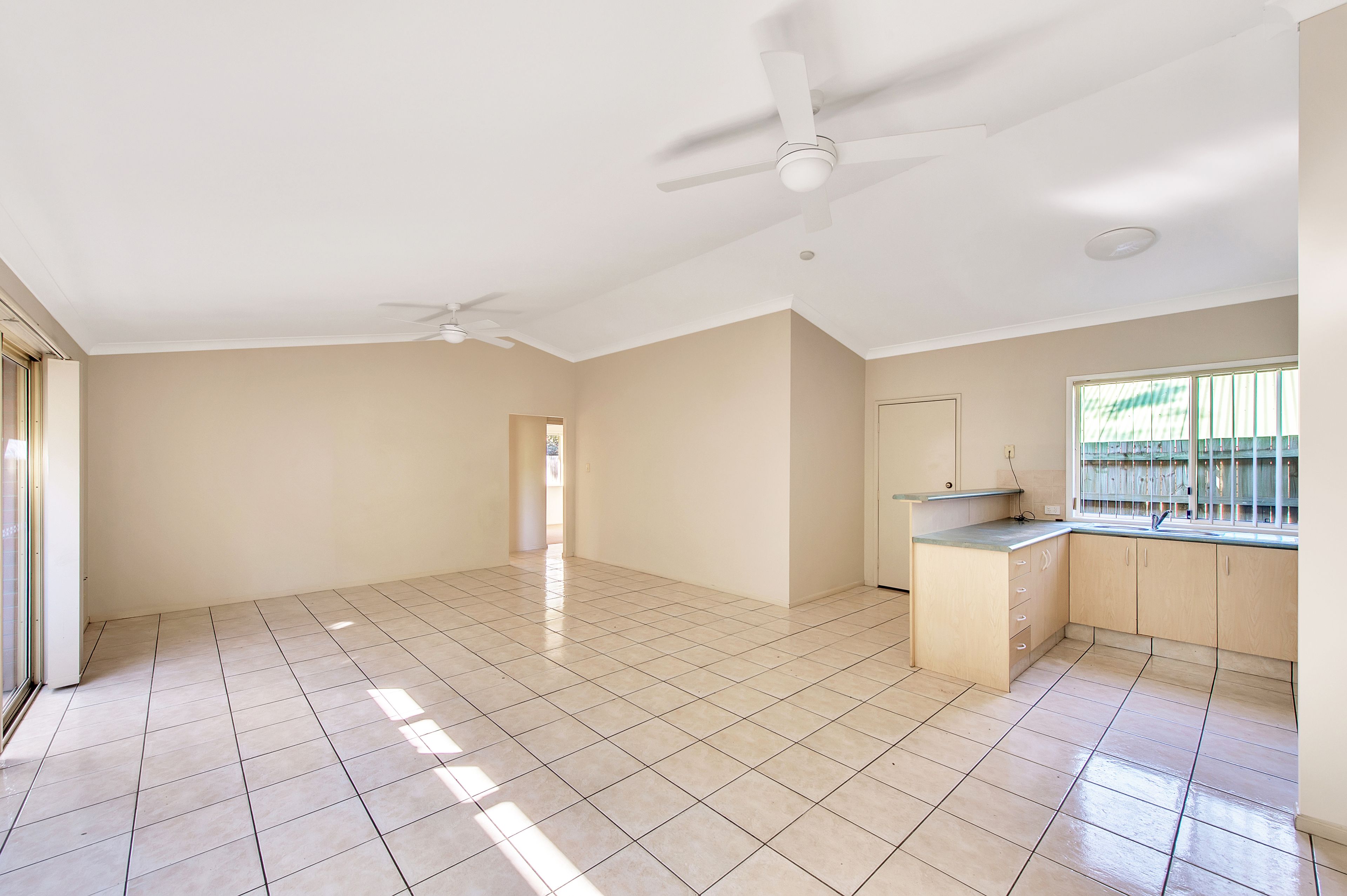 10 Summerhill Place, Forest Lake, QLD 4078
