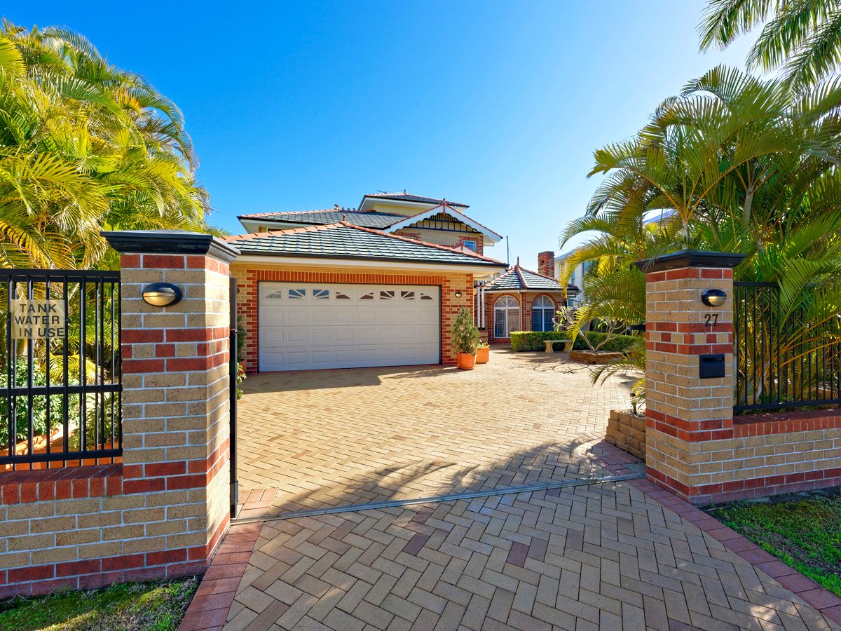 27 Constance Court, NEWPORT, QLD 4020