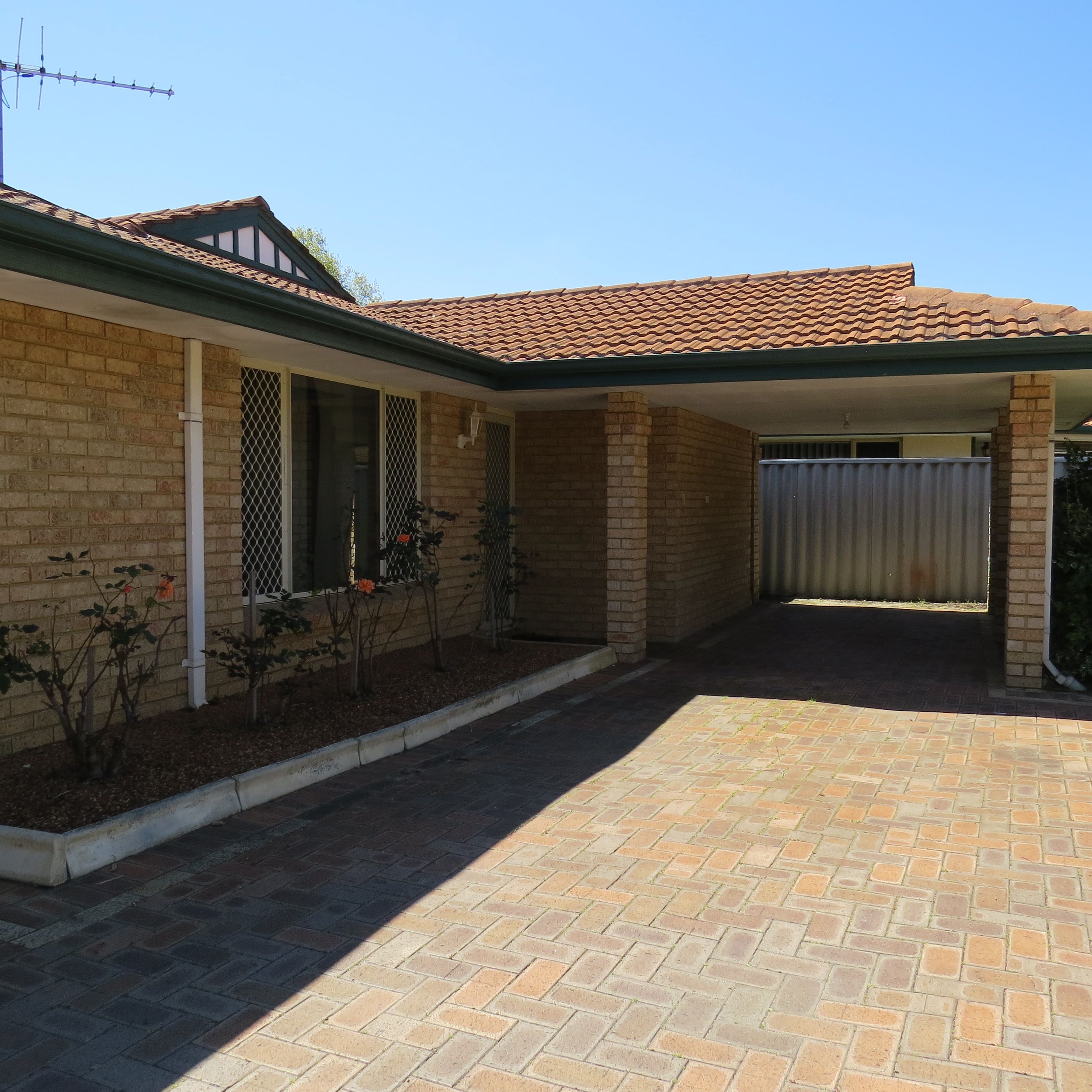 1/228 Hale Road, Forrestfield, WA 6058