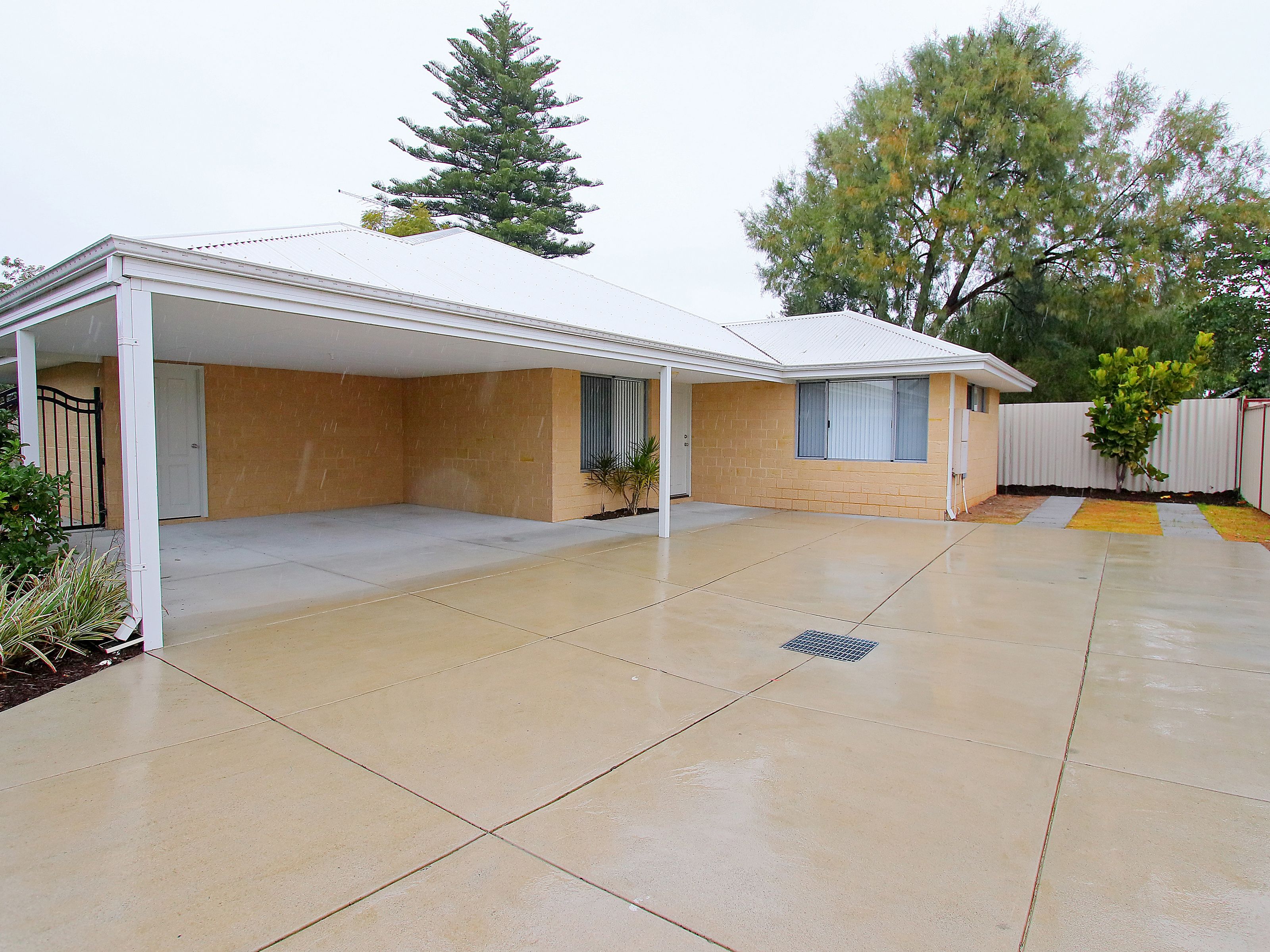 2/61 Digby Street, Gosnells, WA 6110