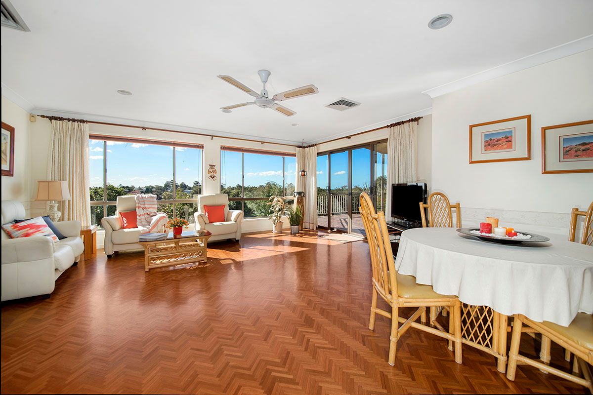 58 Blaxland Drive, Illawong, NSW 2234