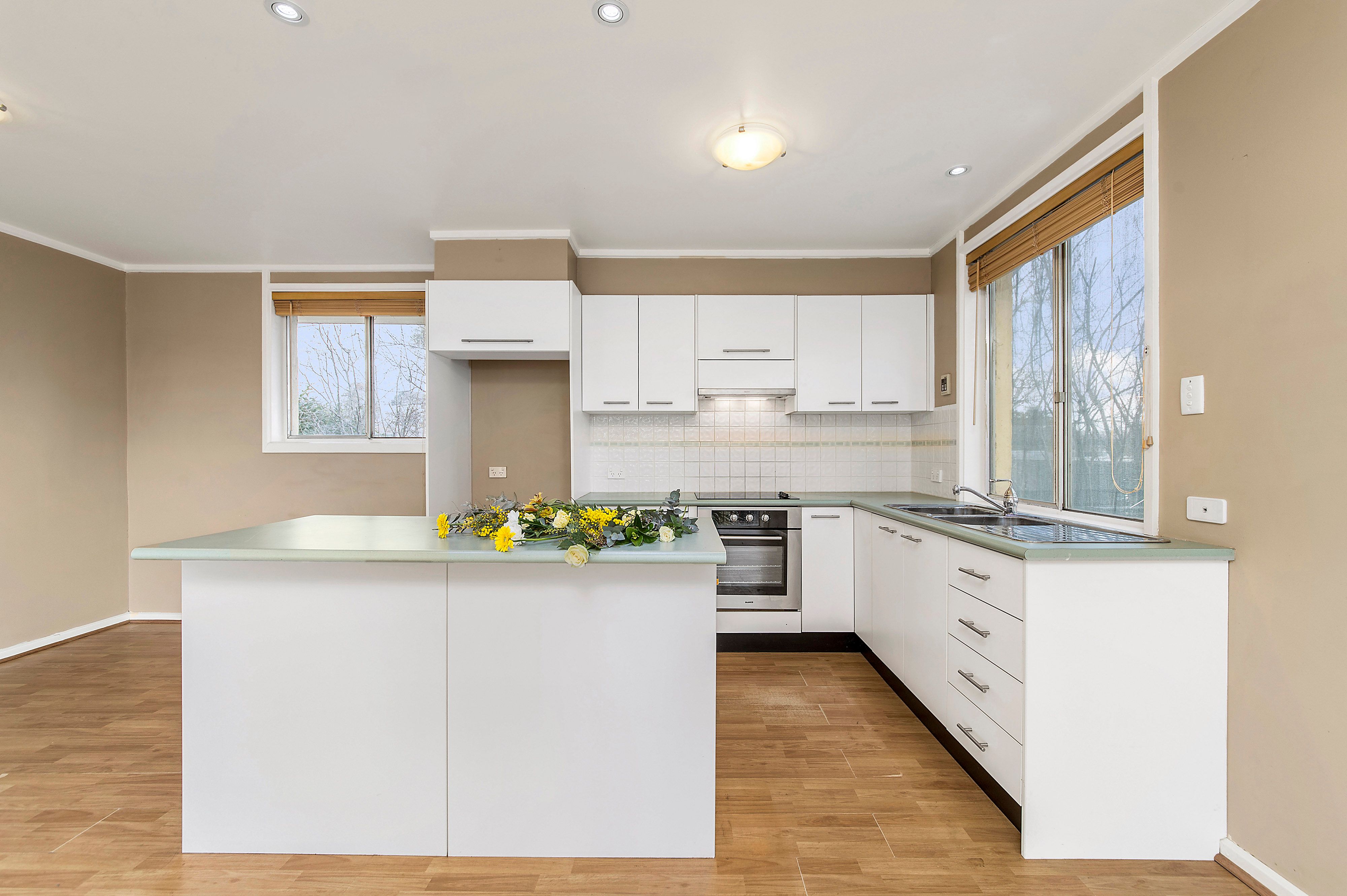 10 Lipscomb Place, Macgregor, ACT 2615