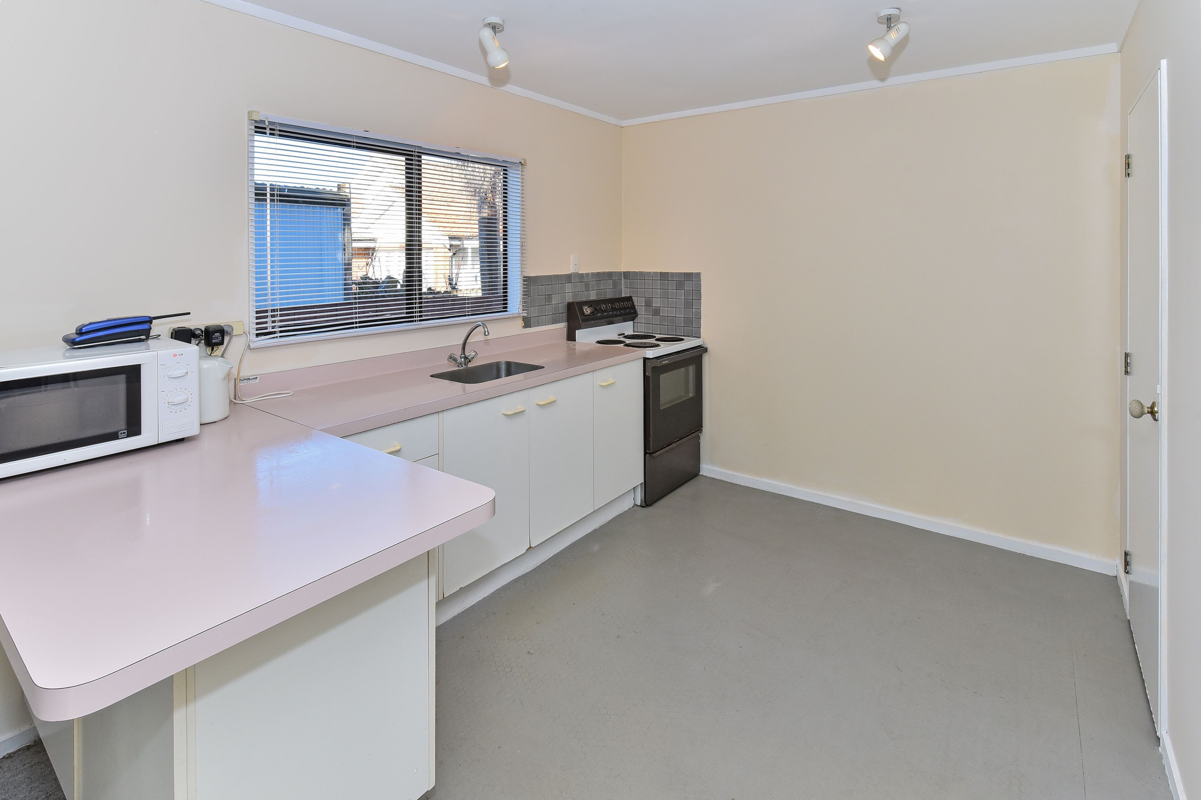 2/31 Halsey Road, Manurewa, Manukau City