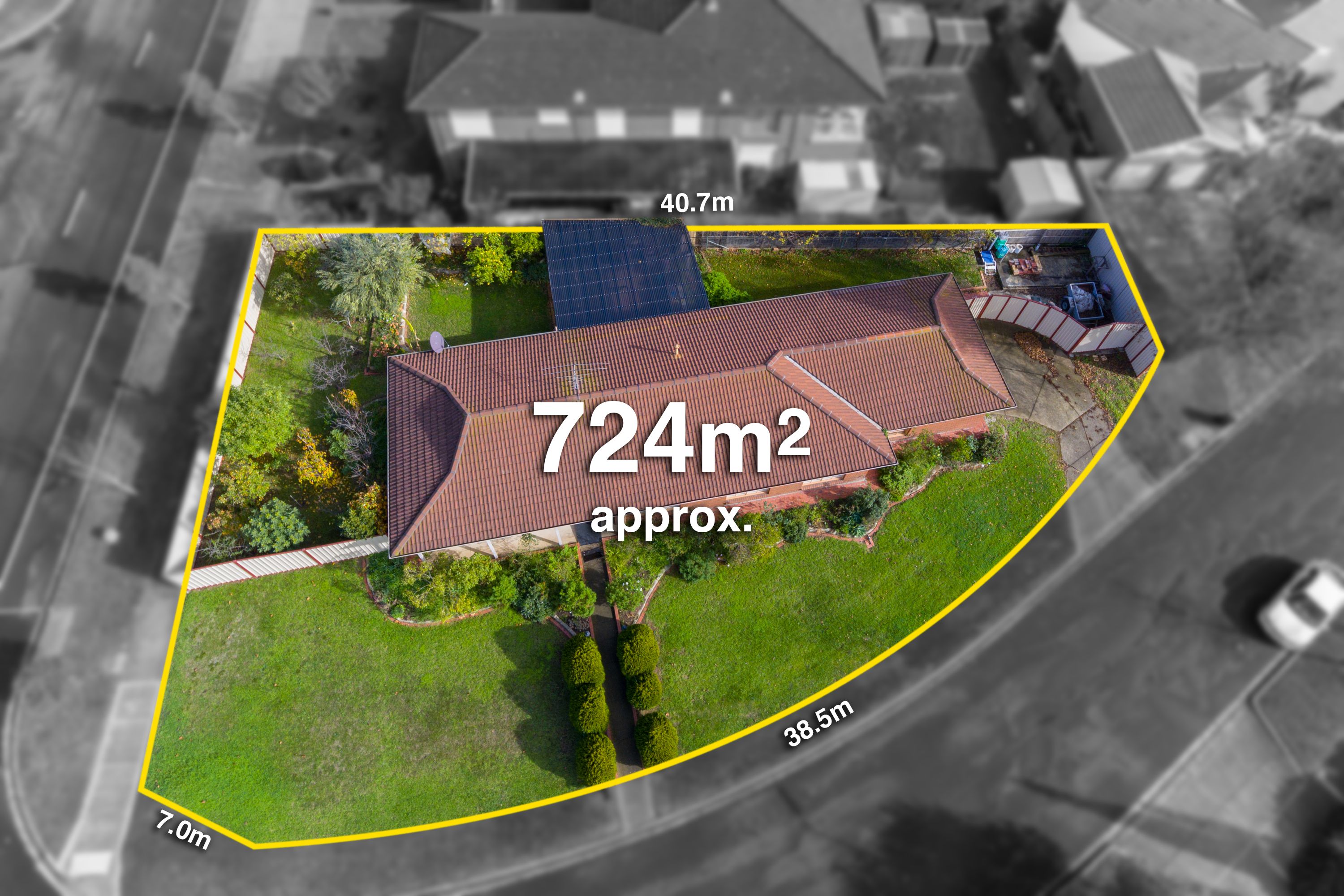 104 Chichester Drive, Taylors Lakes, VIC 3038