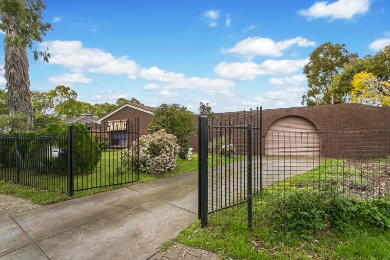 9 Clement Avenue, Paralowie, SA 5108