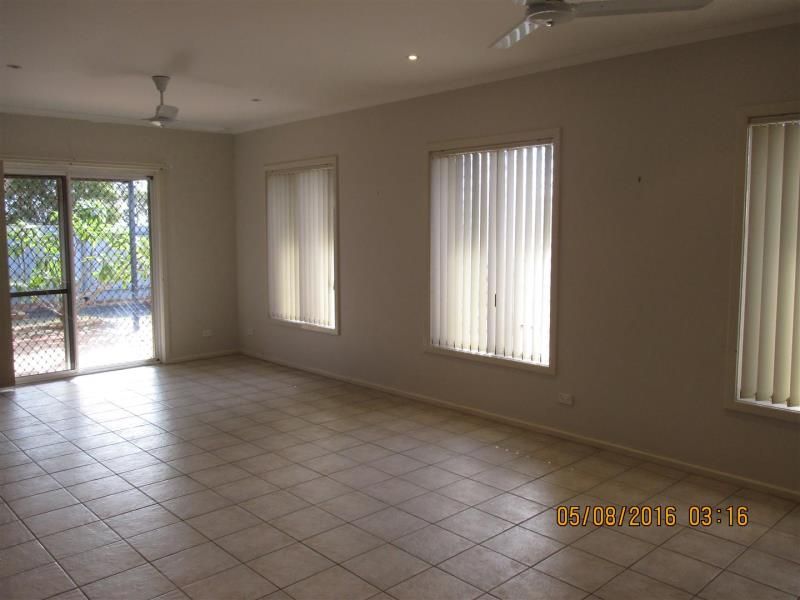 8 Haddon Way, Nickol, WA 6714