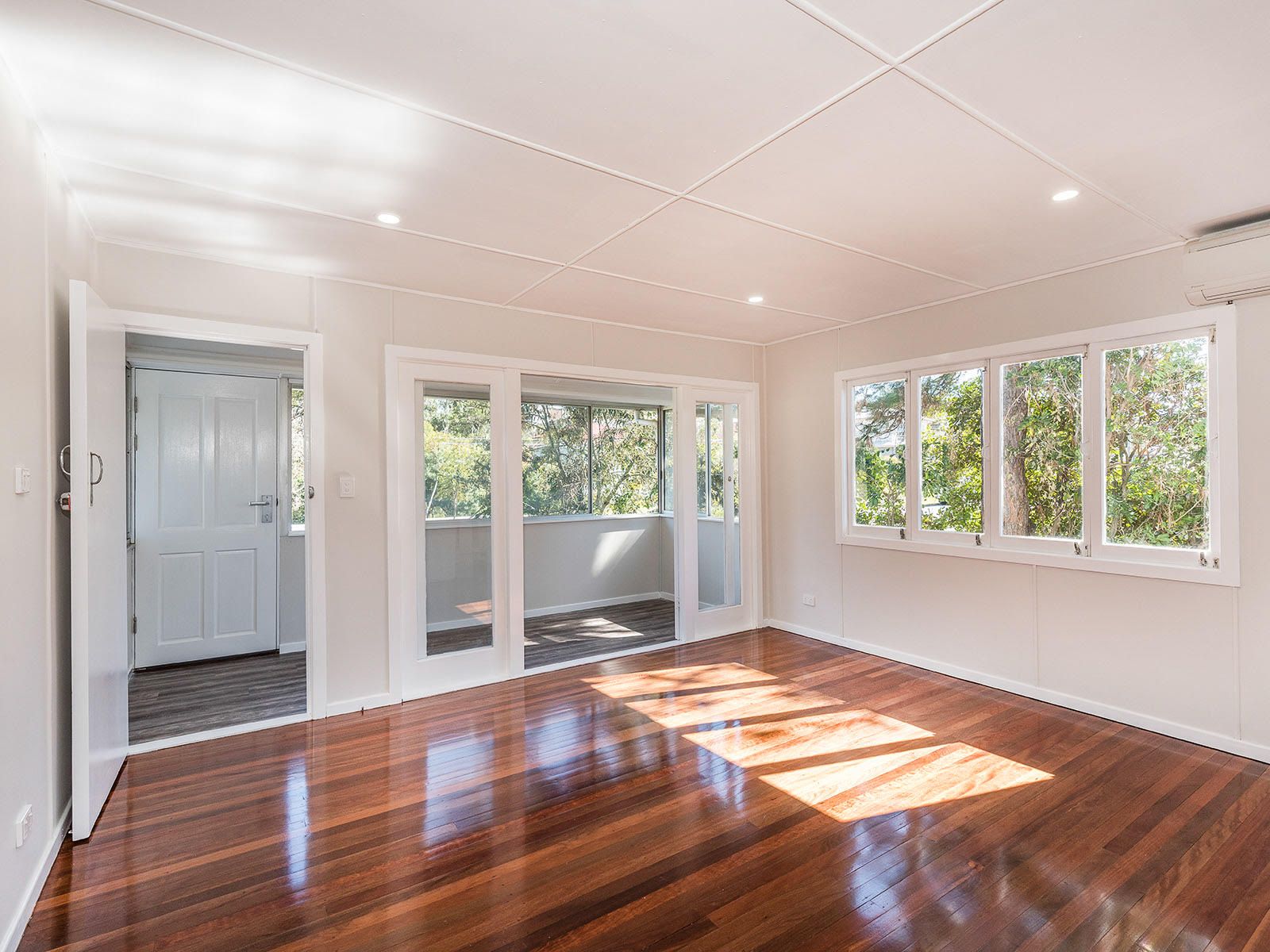 44 Anzac Road, Carina Heights, QLD 4152