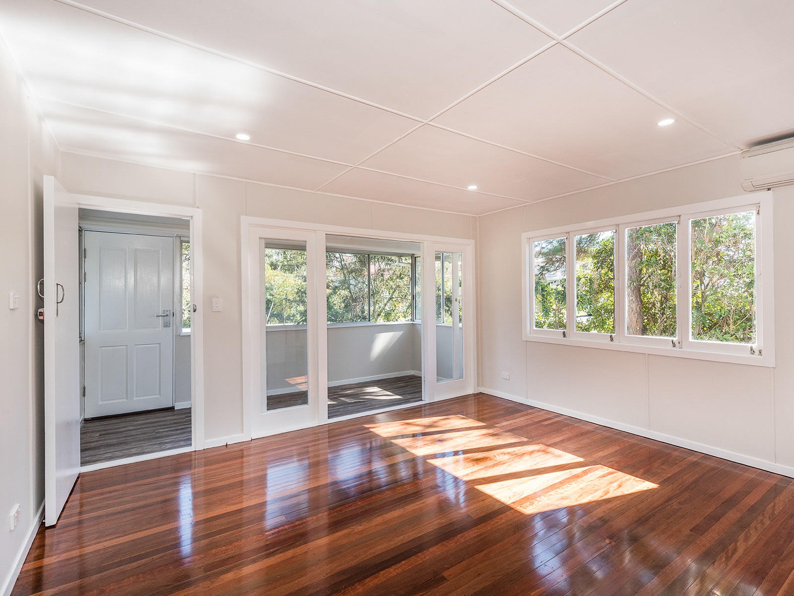 44 Anzac Road, Carina Heights, QLD 4152