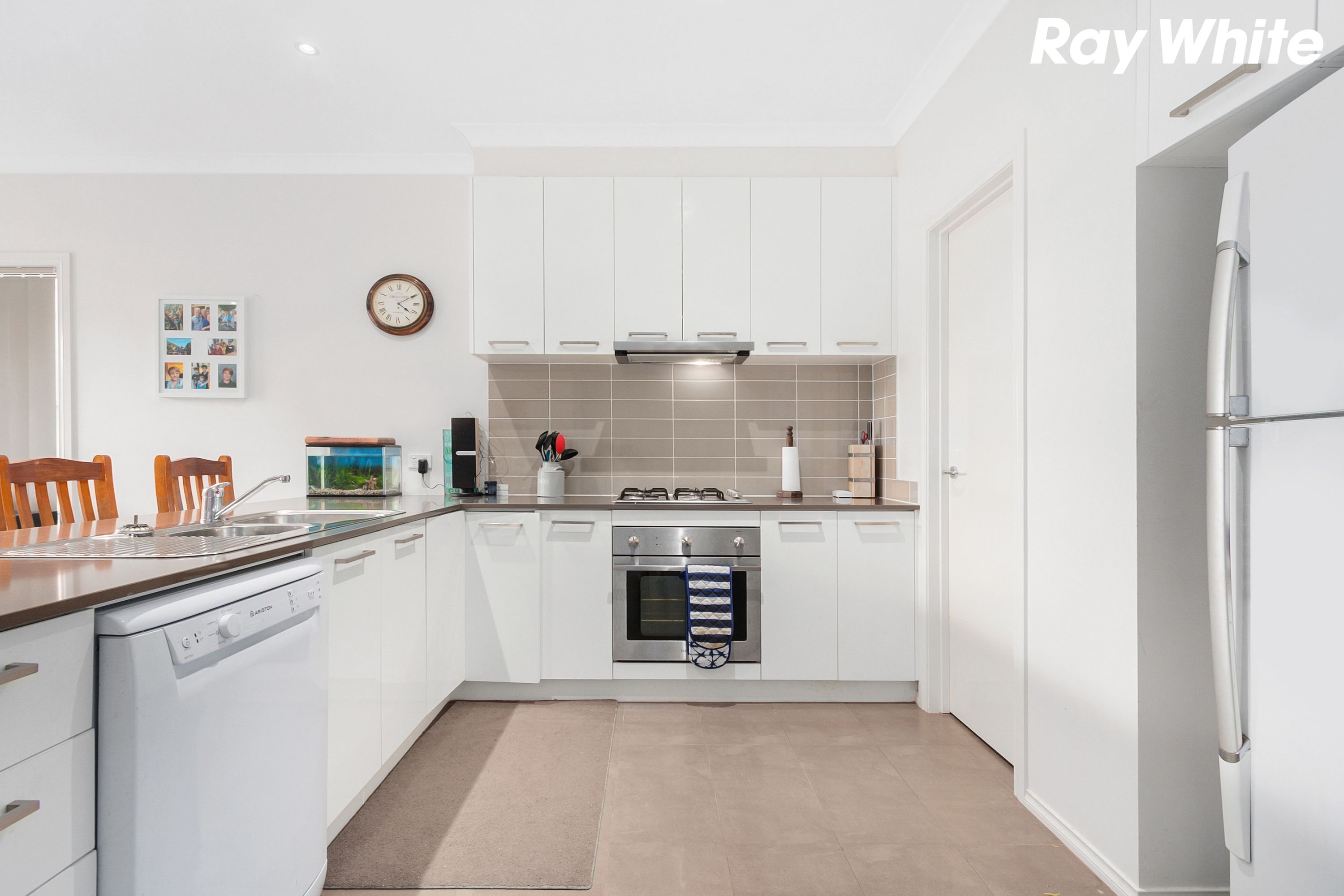 10 Avon River Way, Pakenham, VIC 3810